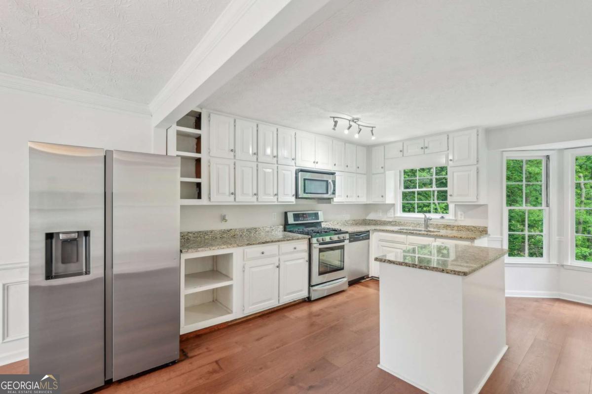 2895 Shurburne Drive Alpharetta GA 30022