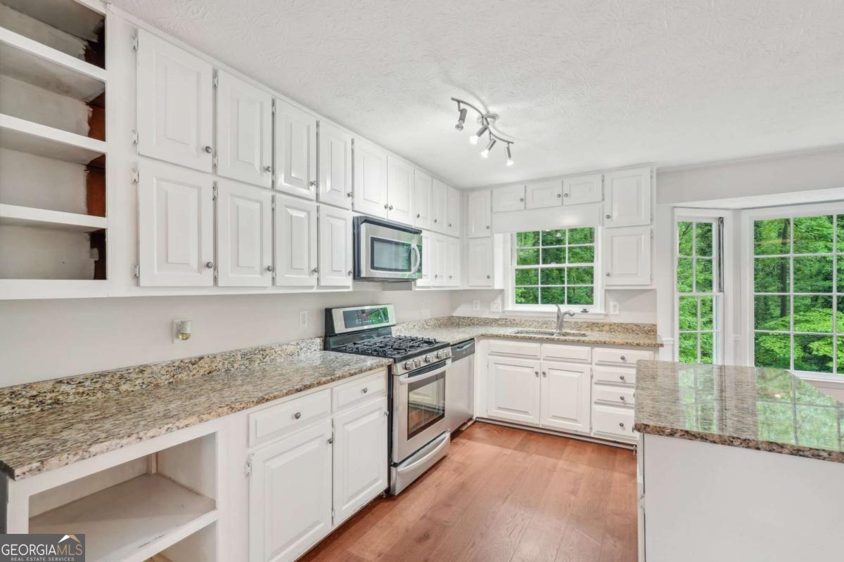 2895 Shurburne Drive Alpharetta GA 30022