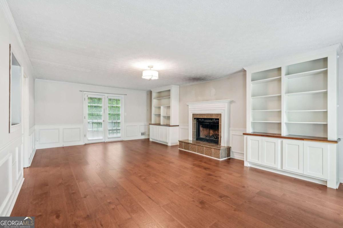 2895 Shurburne Drive Alpharetta GA 30022
