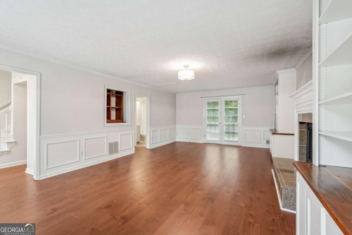 2895 Shurburne Drive Alpharetta GA 30022