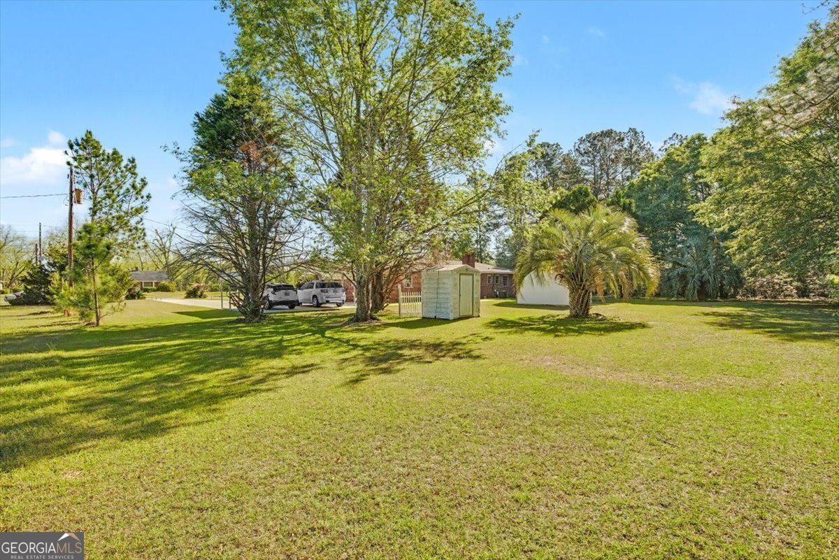 803 E Barnard Street Glennville GA 30427