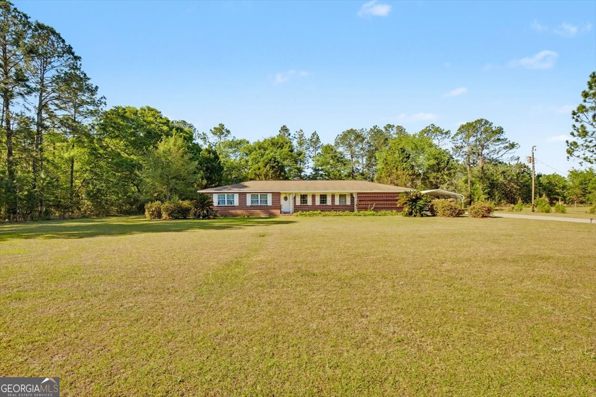 803 E Barnard Street Glennville GA 30427