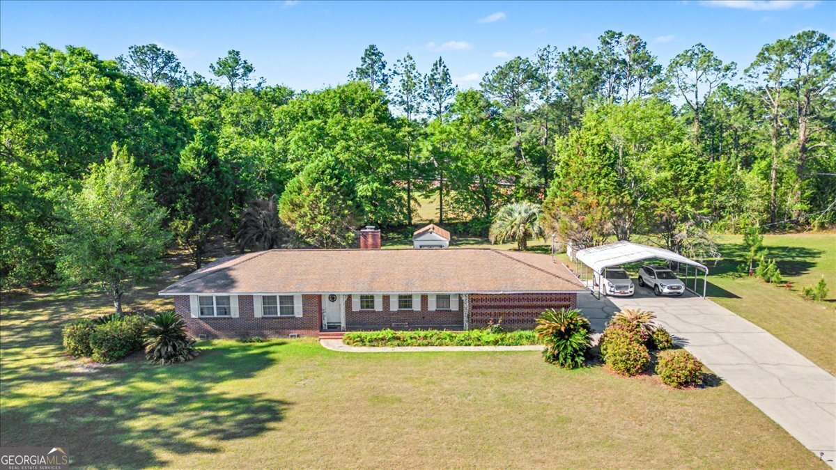 803 E Barnard Street Glennville GA 30427