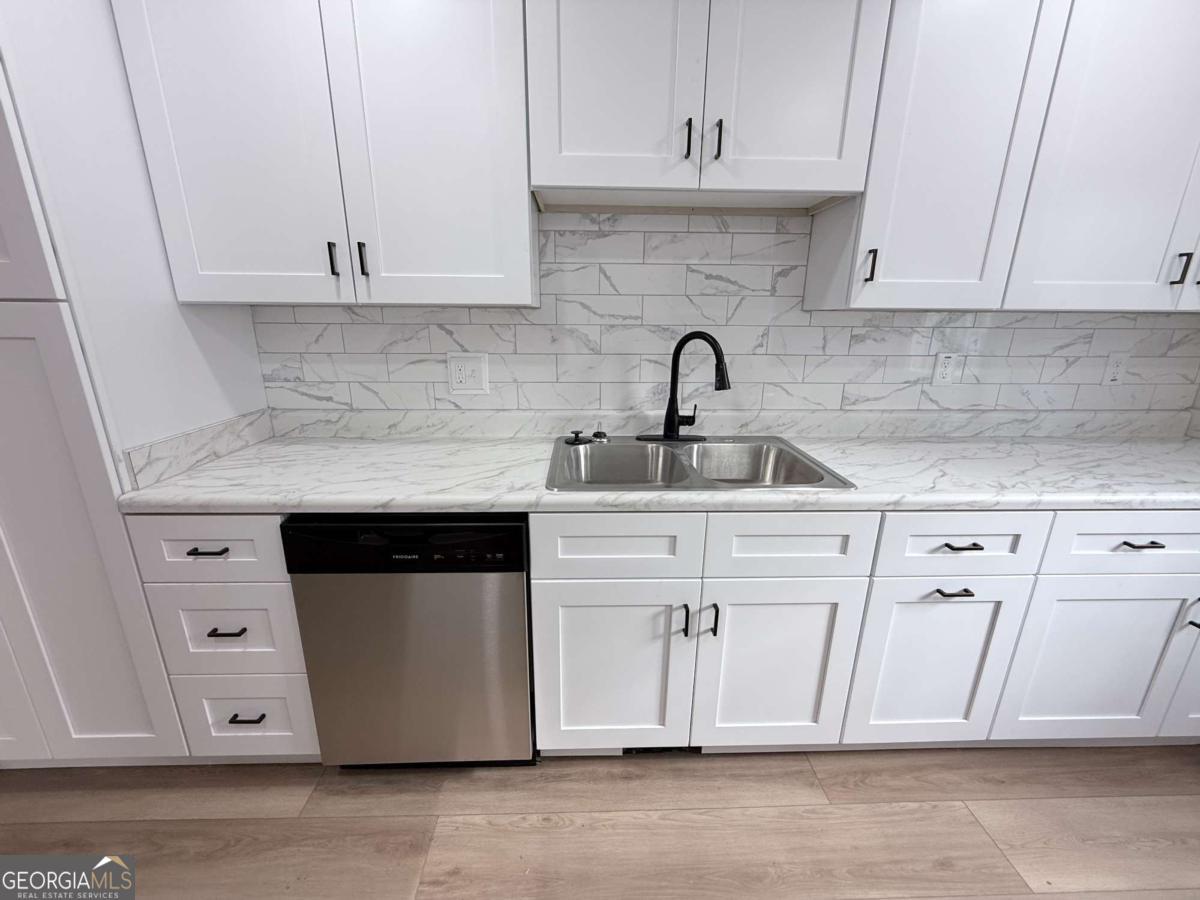 1223 Kathy Court NE Conyers GA 30012
