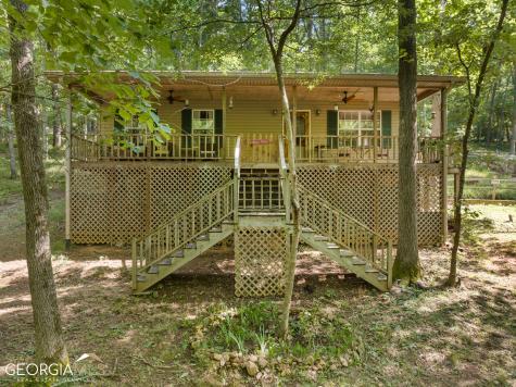211 Santa Pera Drive Cleveland GA 30528