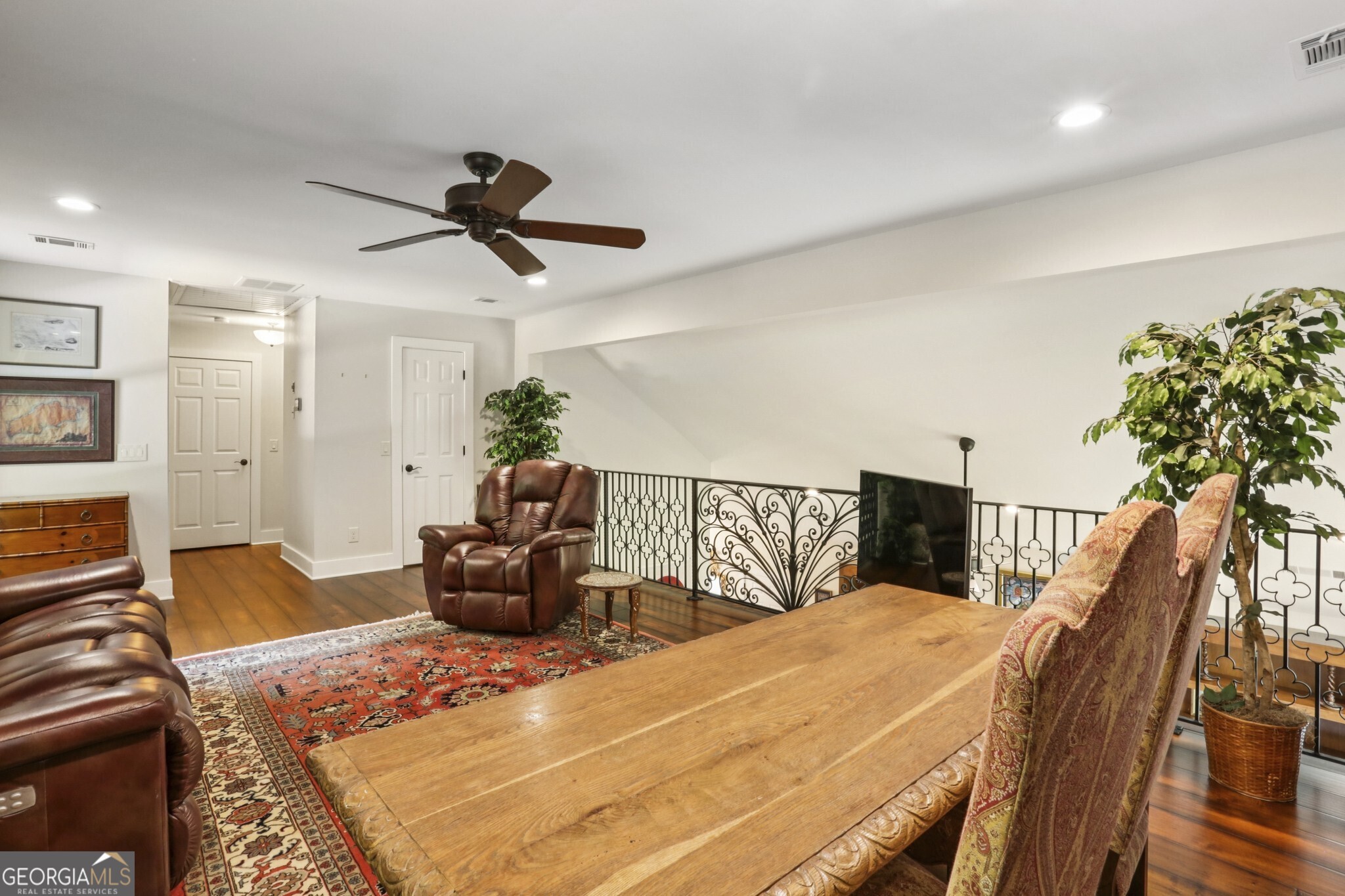 4563 Village Drive Atlanta GA 30338