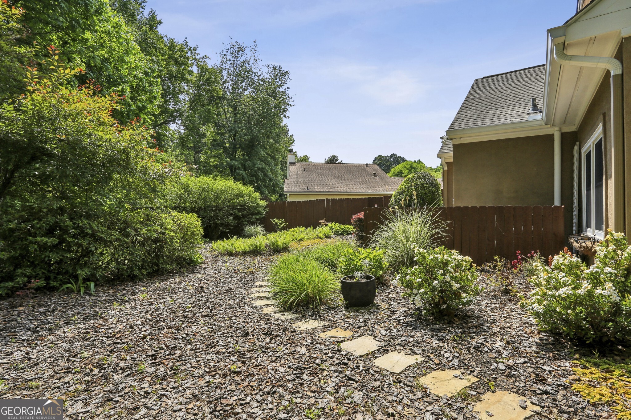 4563 Village Drive Atlanta GA 30338