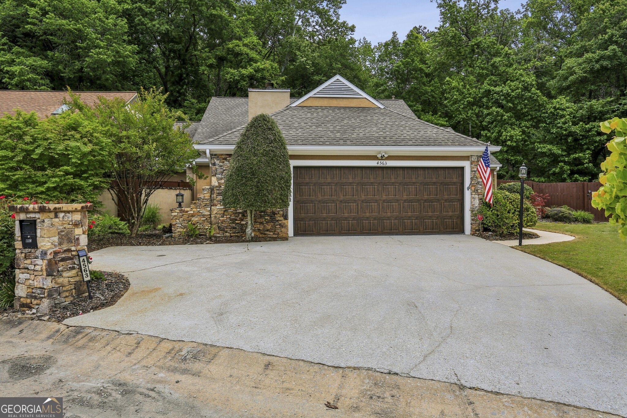 4563 Village Drive Atlanta GA 30338