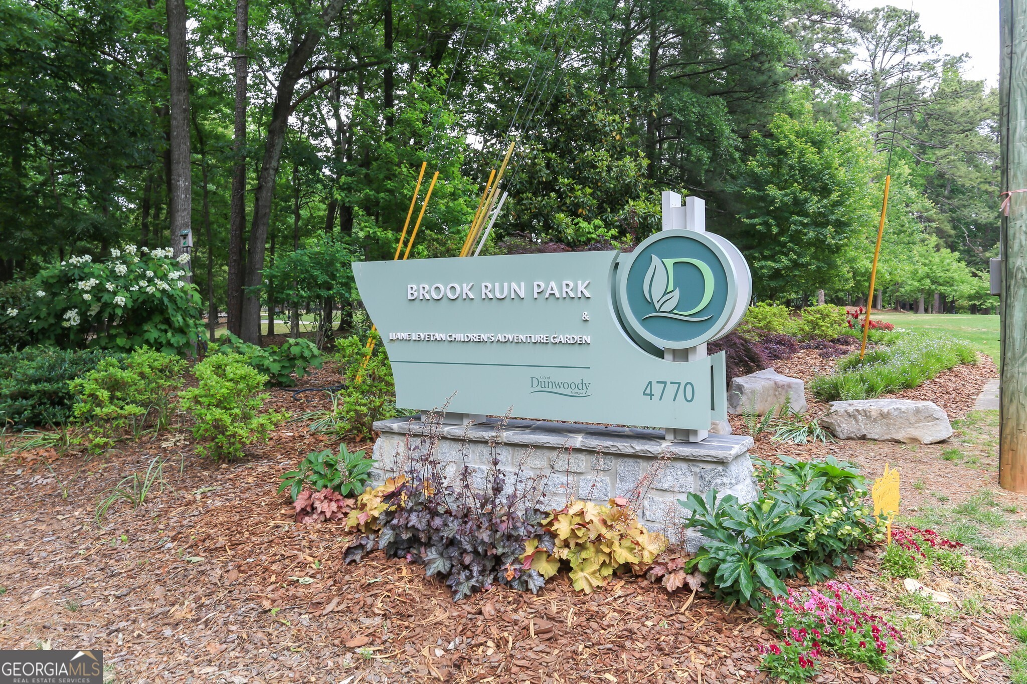 4563 Village Drive Atlanta GA 30338