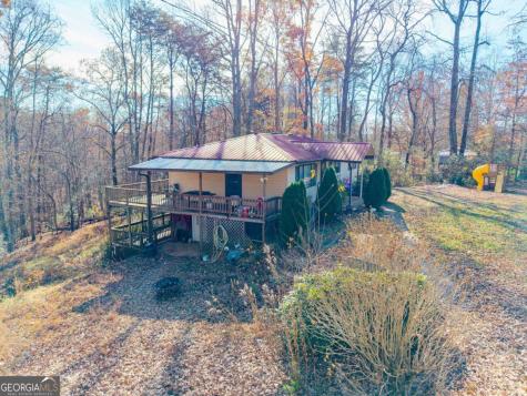 2906 Douthit Road Mineral Bluff GA 30559