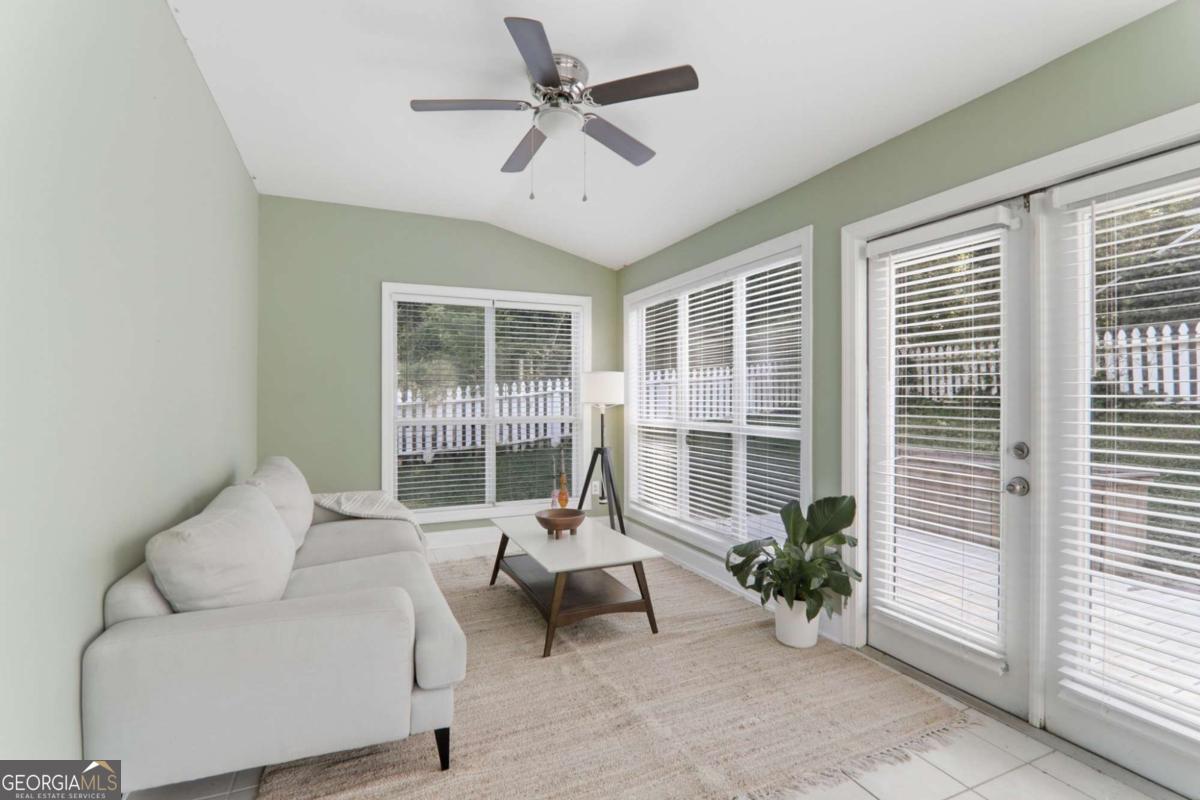 1094 Fourth Street Stone Mountain GA 30083