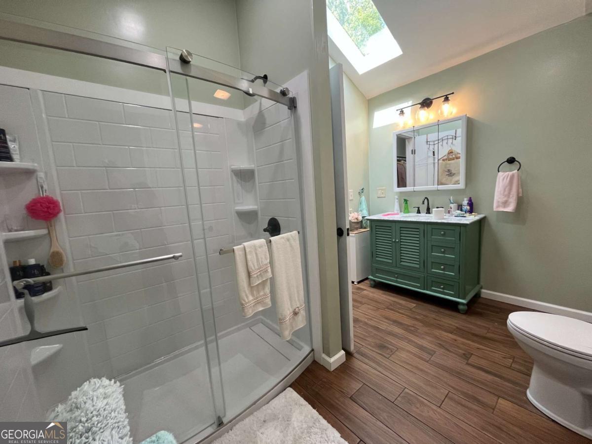 131 Hillcrest Drive Mccaysville GA 30555