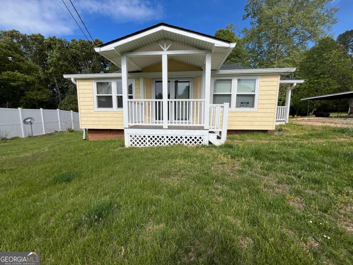 131 Hillcrest Drive Mccaysville GA 30555
