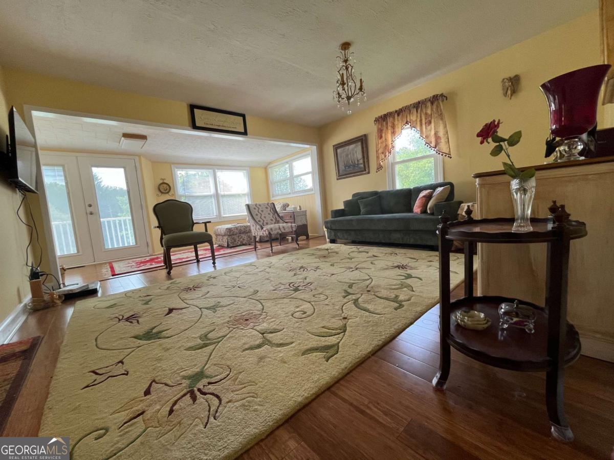 131 Hillcrest Drive Mccaysville GA 30555
