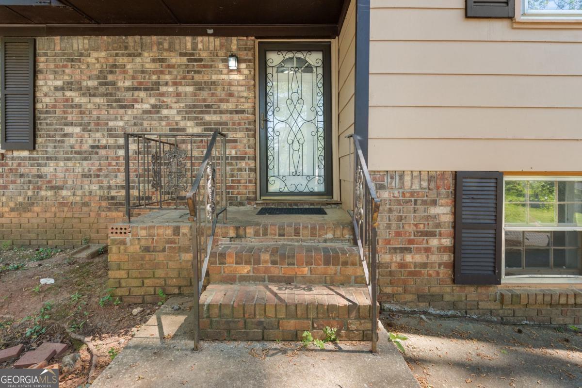 2159 Chestnut Log Drive Lithia Springs GA 30122