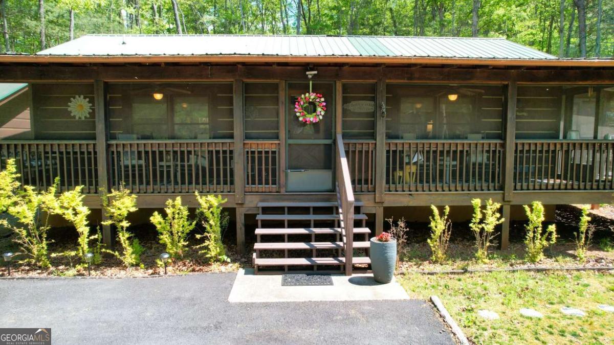 210 Shade Tree Lane Mineral Bluff GA 30559