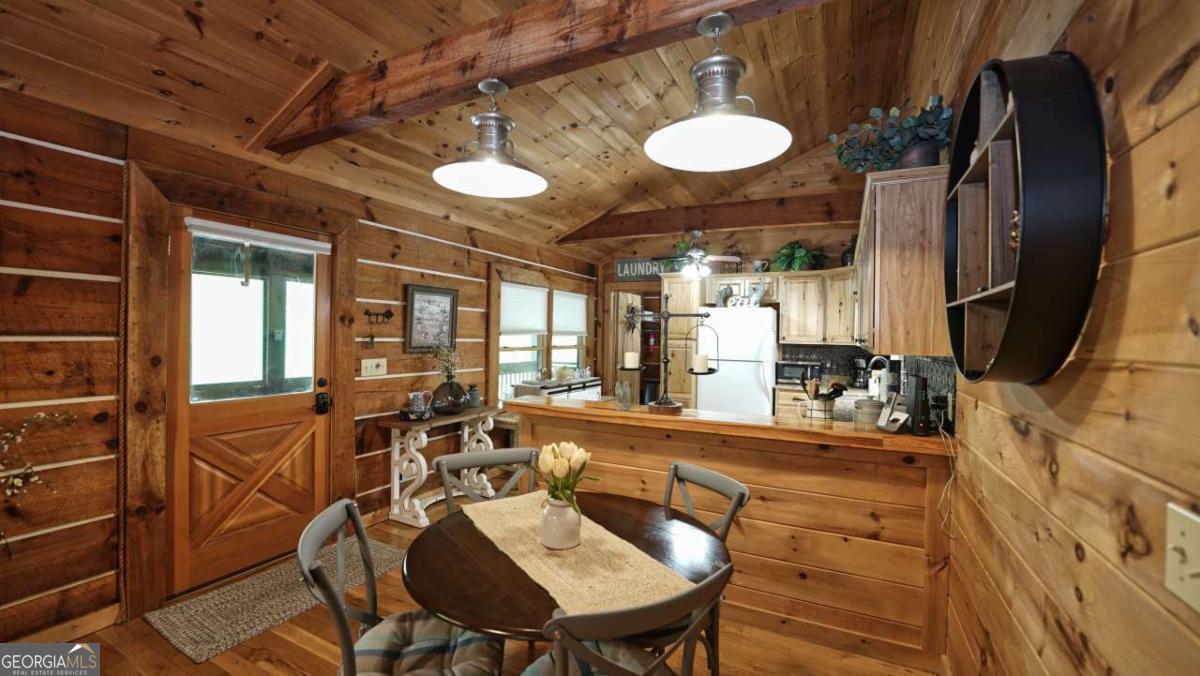 210 Shade Tree Lane Mineral Bluff GA 30559