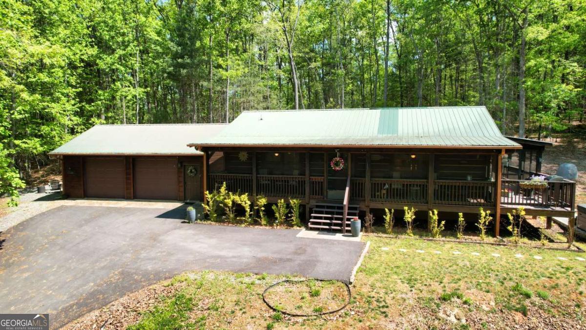 210 Shade Tree Lane Mineral Bluff GA 30559