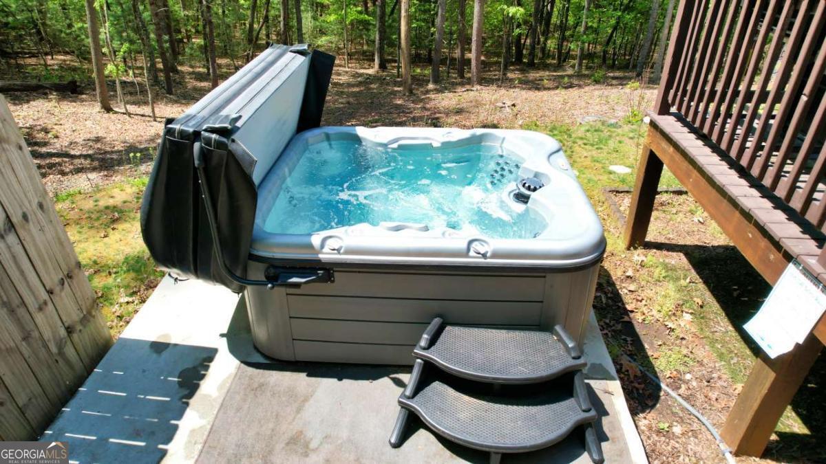 210 Shade Tree Lane Mineral Bluff GA 30559