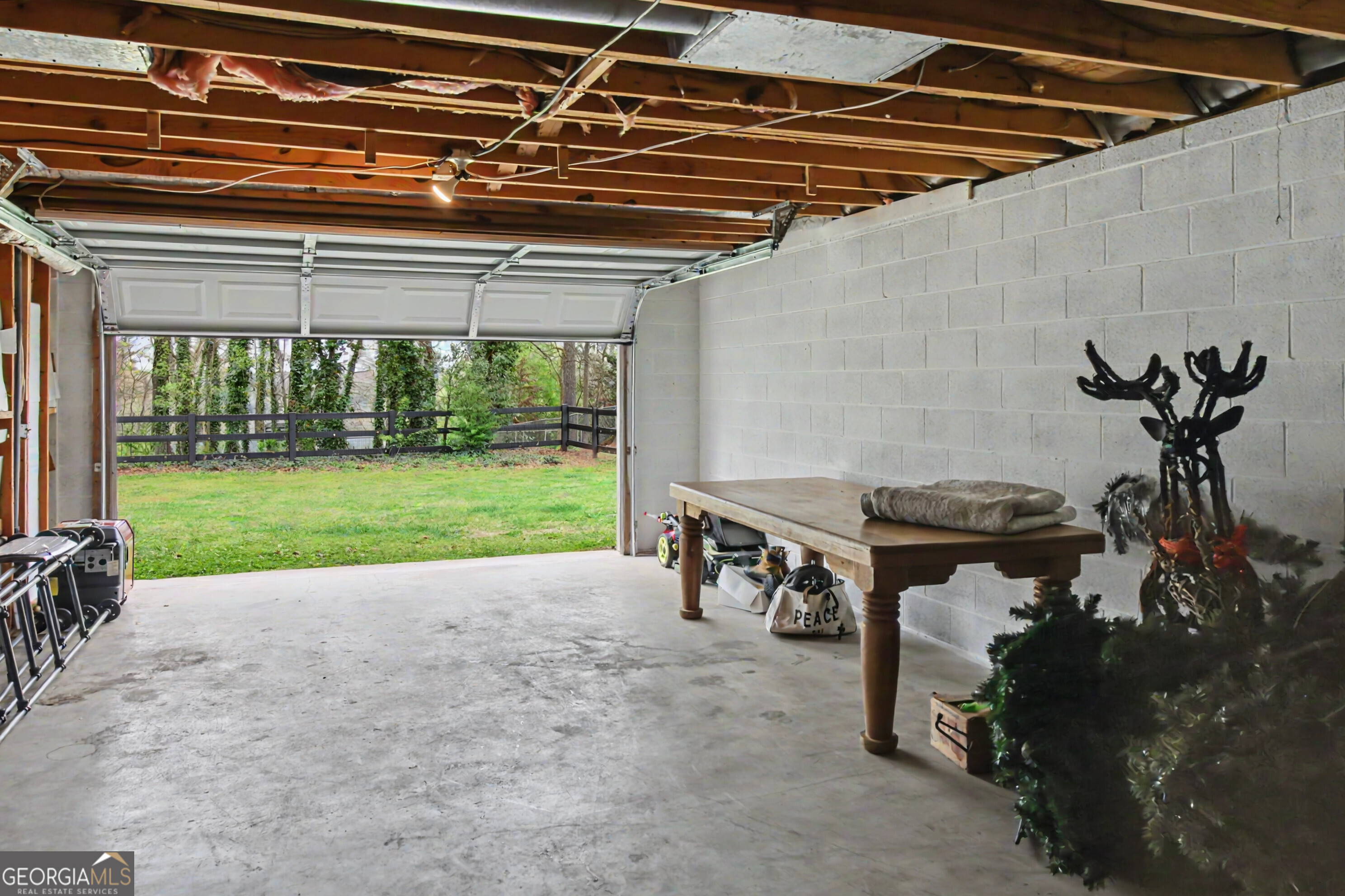 112 Maple Drive Cartersville GA 30120