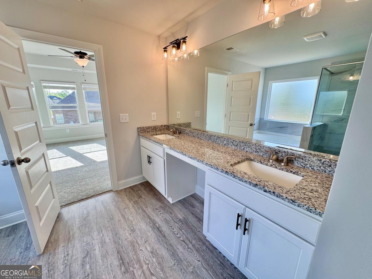 140 Oak Lot 72 Drive Gray GA 31032
