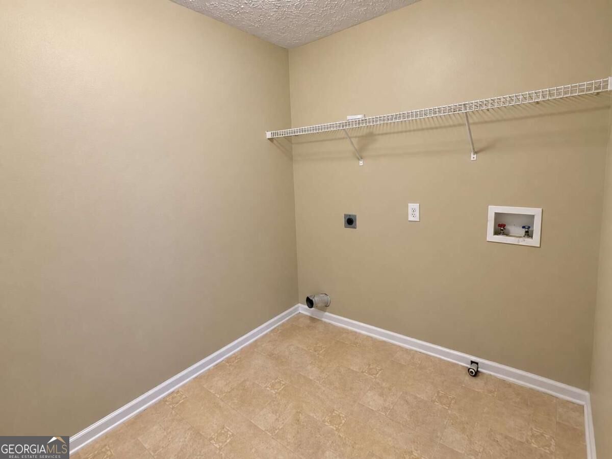 2498 Brookgate Way Ellenwood GA 30294