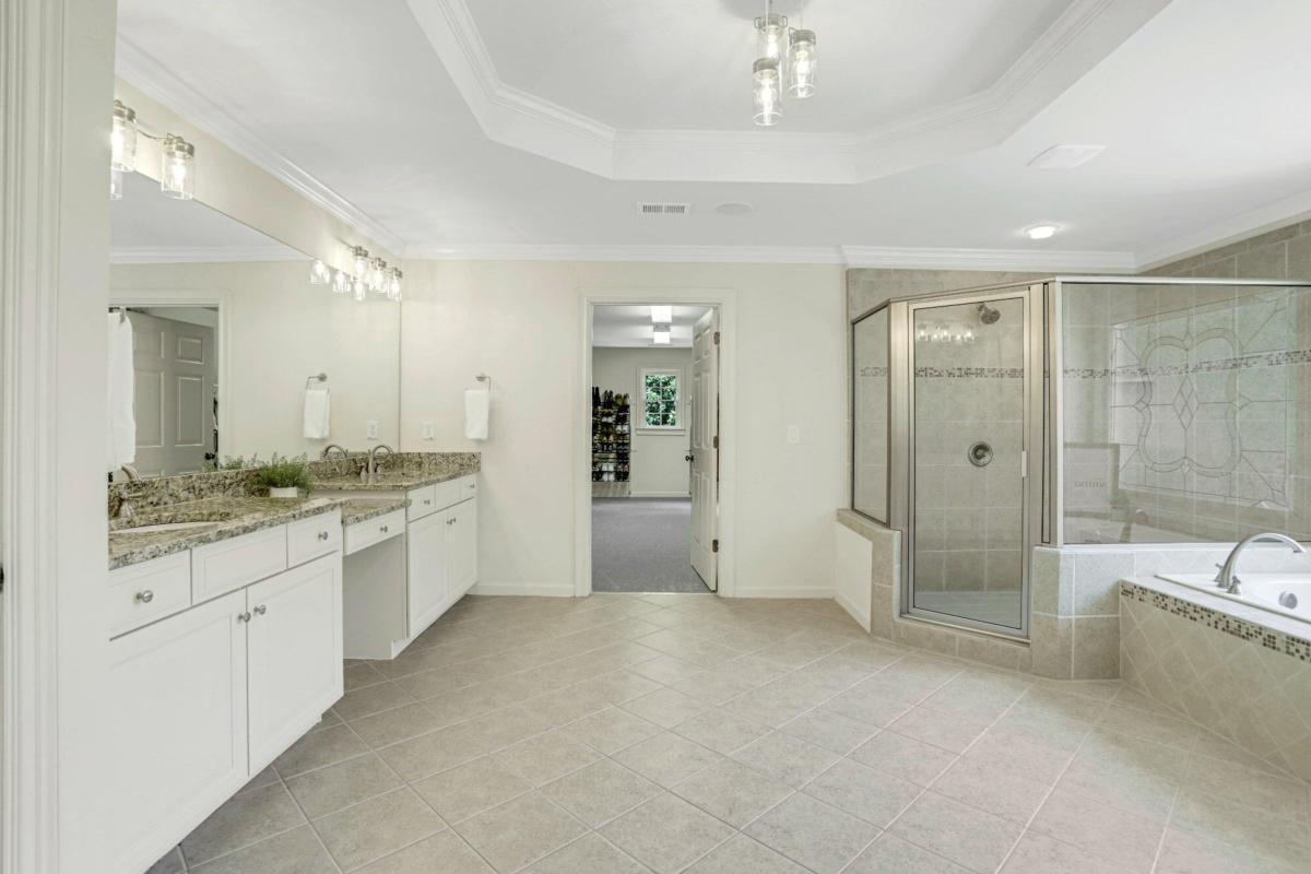 5425 Noble Valley Court Suwanee GA 30024