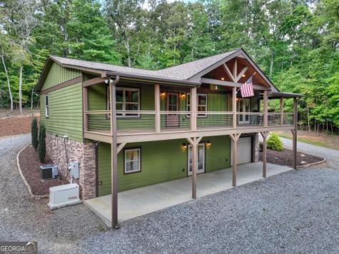 185 Pine Lane Mineral Bluff GA 30559