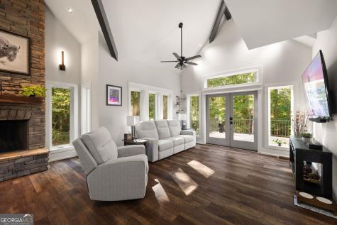 130 Country Hills Road Ellijay GA 30540