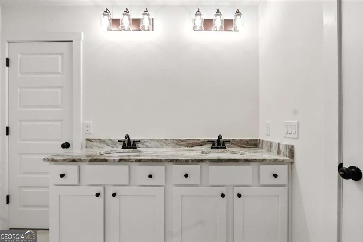 166 Rachel Lane Hartwell GA 30643