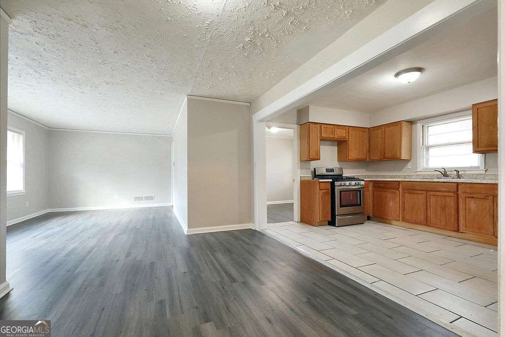 2576 Wood Valley Drive East Point GA 30344