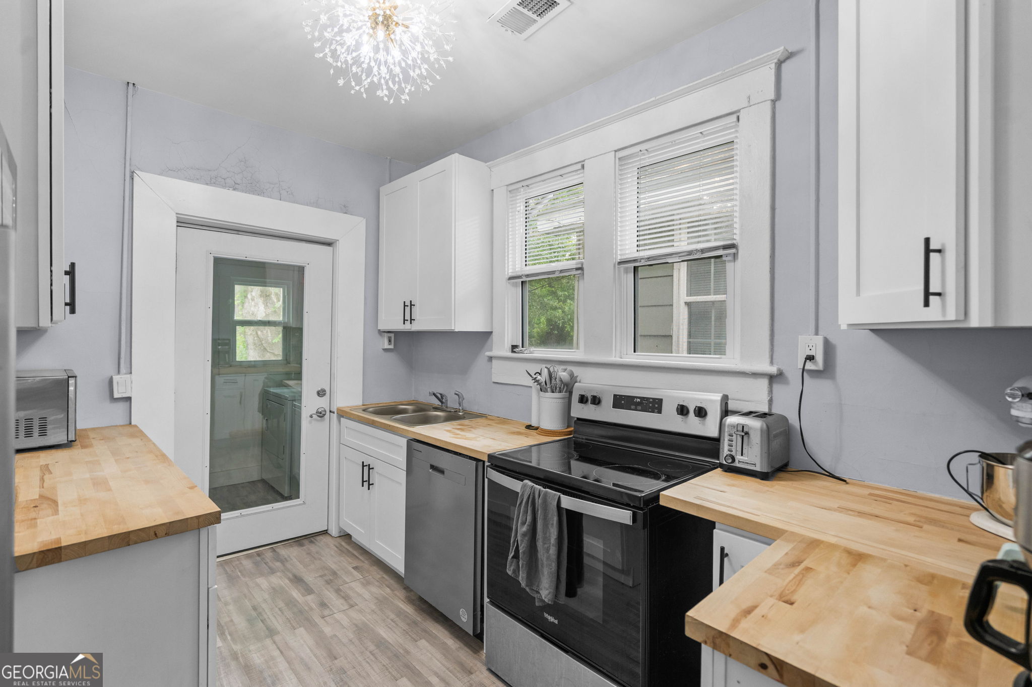 1002 W 52nd Street Savannah GA 31405