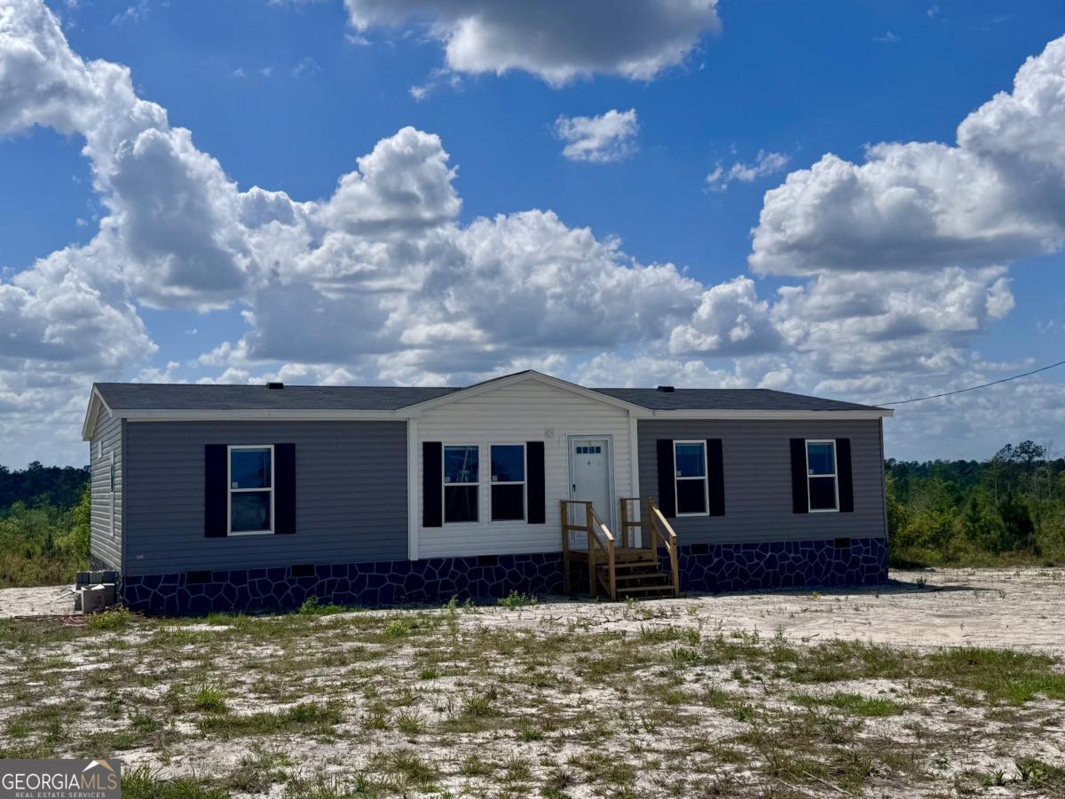 67 Longleaf Road Hazlehurst GA 31539