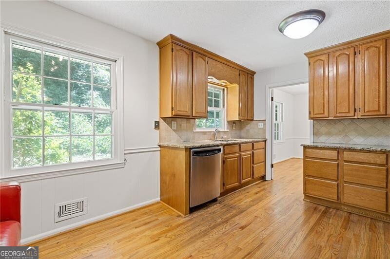 2461 Woodside Way Atlanta GA 30341