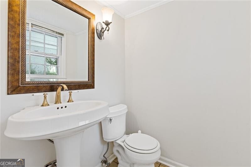 2461 Woodside Way Atlanta GA 30341