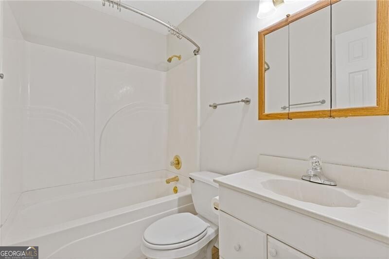 2461 Woodside Way Atlanta GA 30341