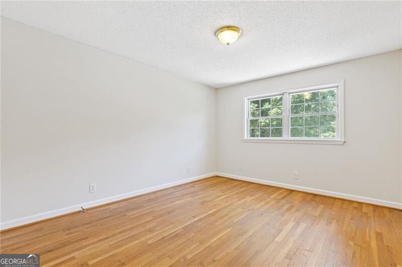 2461 Woodside Way Atlanta GA 30341