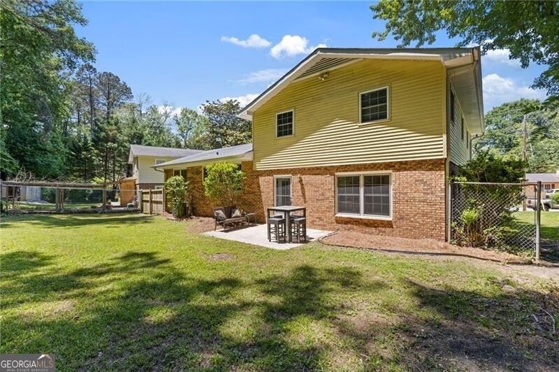 2461 Woodside Way Atlanta GA 30341