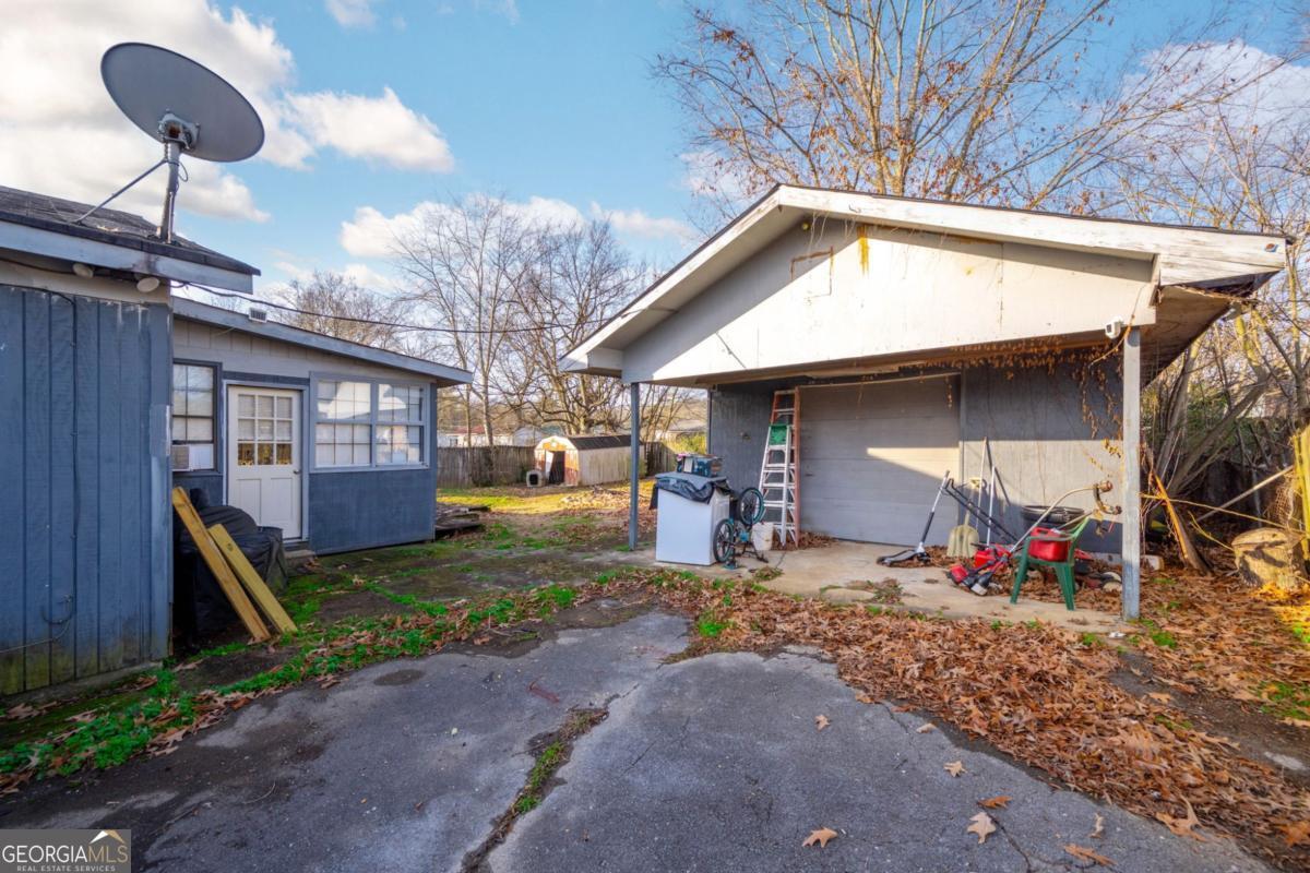 1313 E Sherry Drive Rossville GA 30741