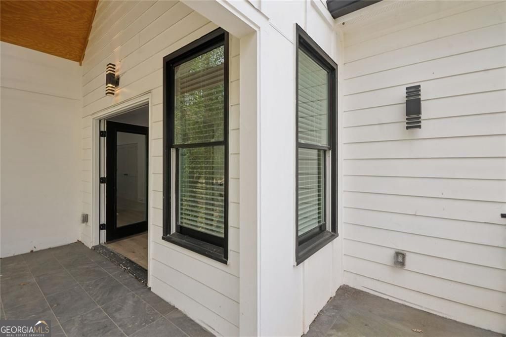 2438 2nd Street NW Atlanta GA 30318