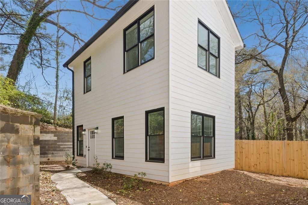 2438 2nd Street NW Atlanta GA 30318