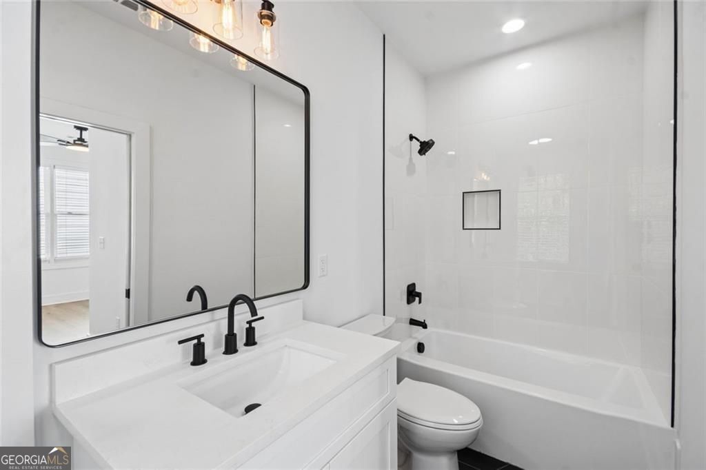 2438 2nd Street NW Atlanta GA 30318