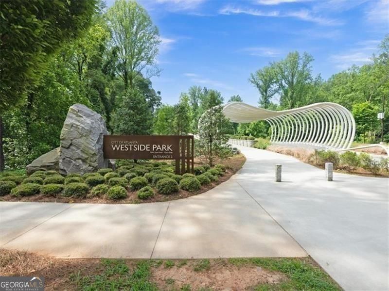 2438 2nd Street NW Atlanta GA 30318