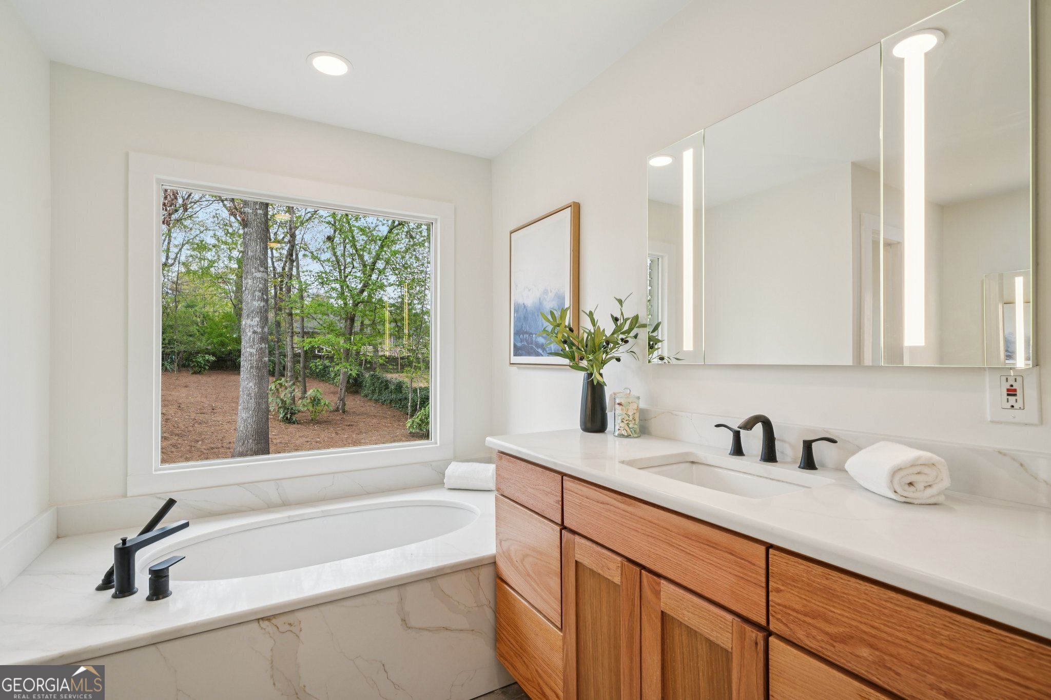 6335 Aberdeen Drive NE Atlanta GA 30328