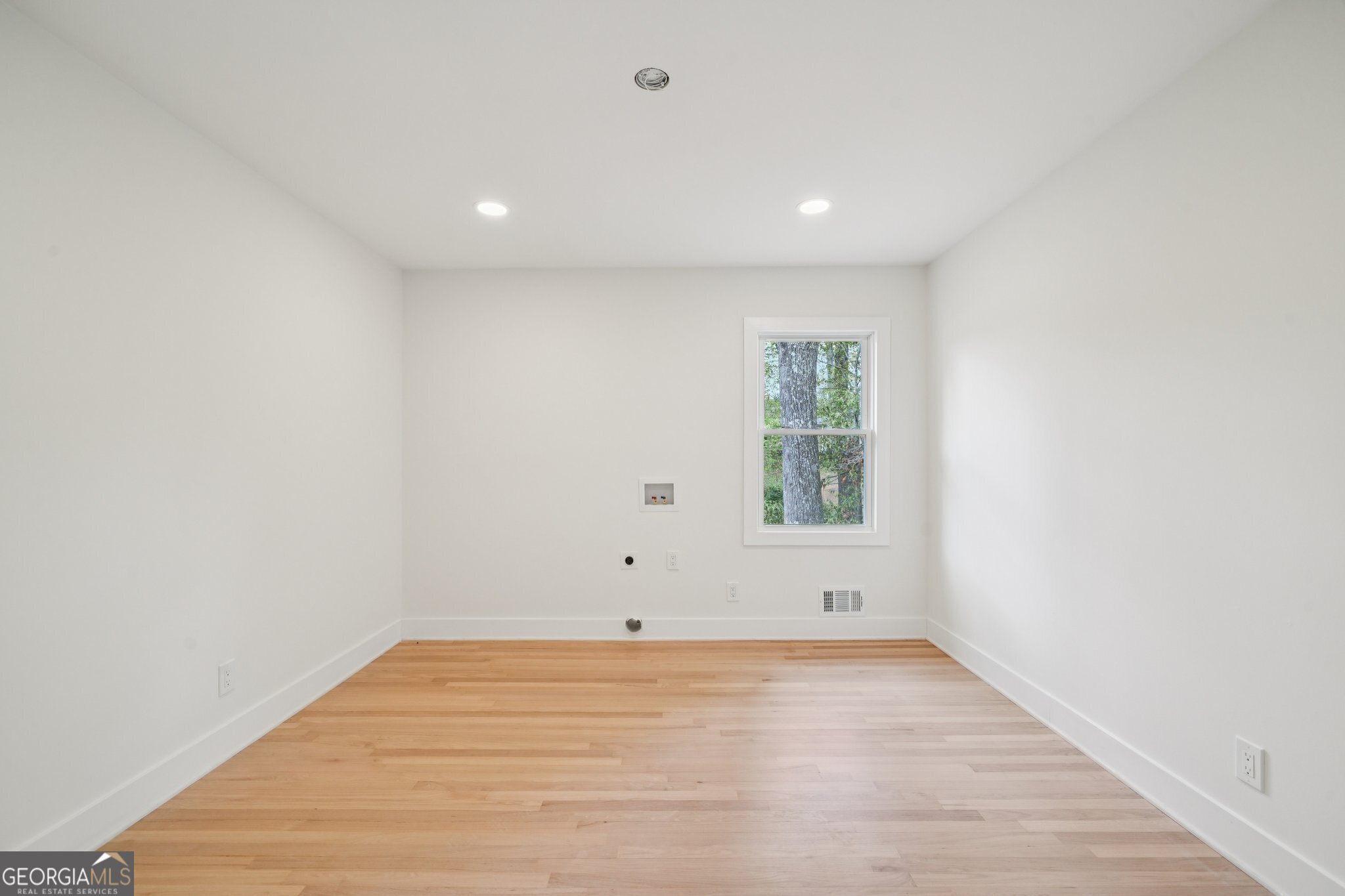 6335 Aberdeen Drive NE Atlanta GA 30328