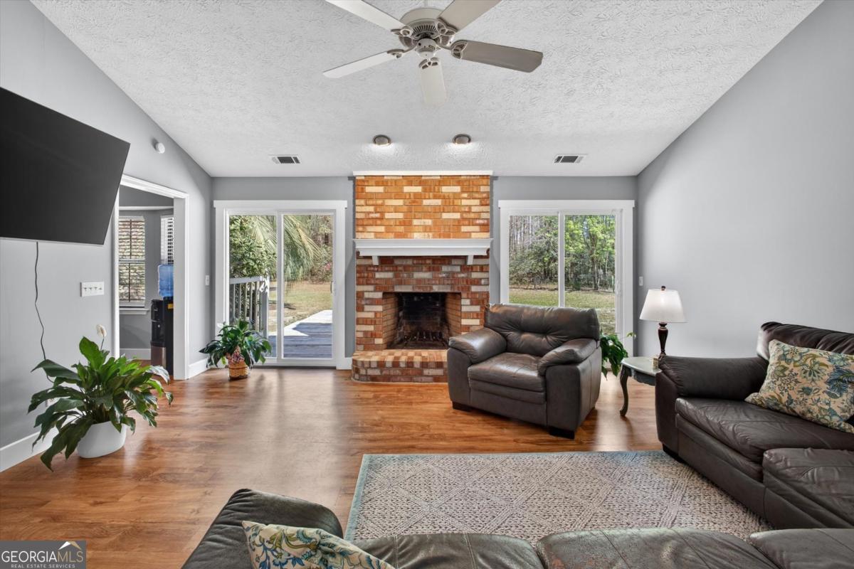 560 Log Landing Road Springfield GA 31329