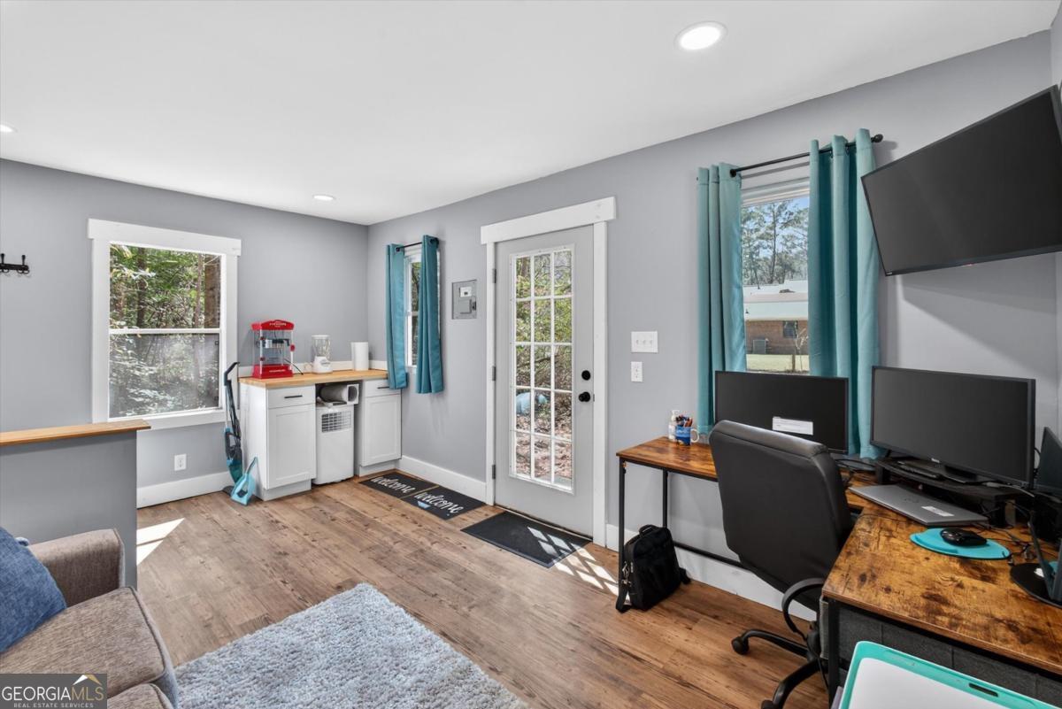 560 Log Landing Road Springfield GA 31329