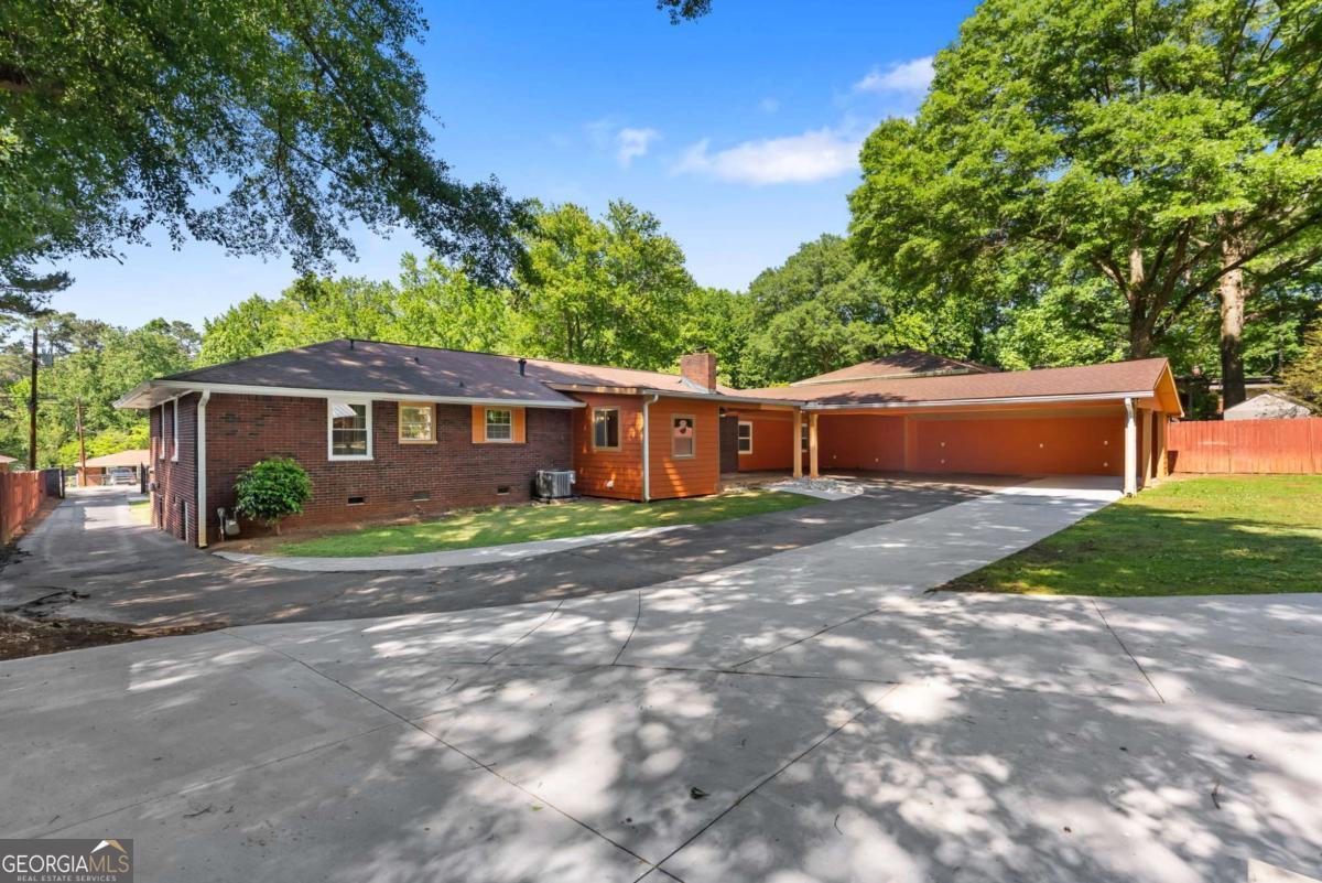 767 Woodvalley Road SW Mableton GA 30126