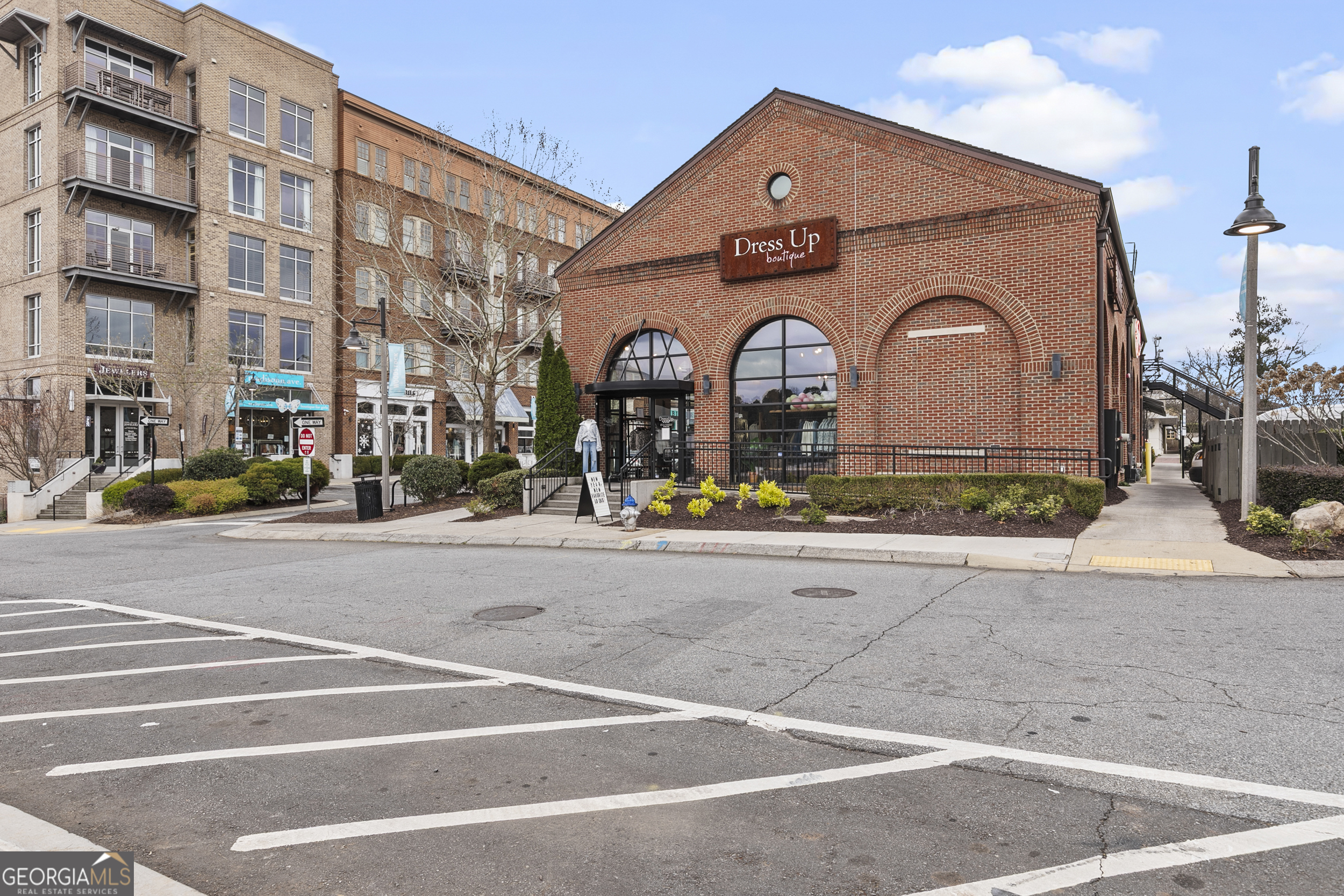 360 Chambers Street Woodstock GA 30188