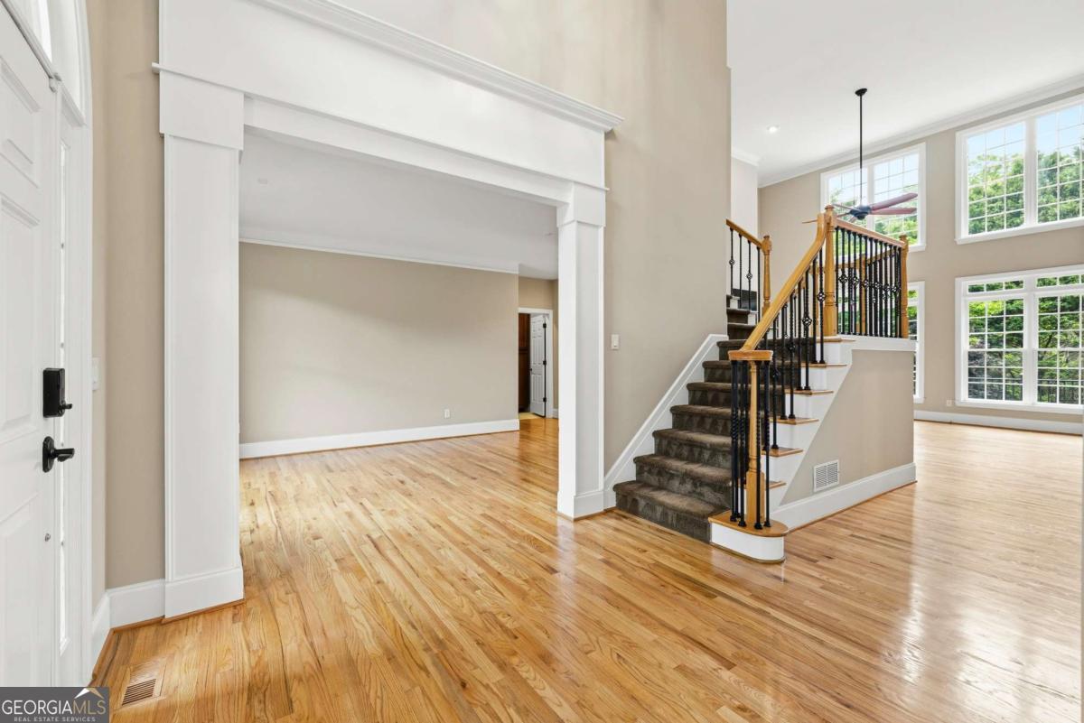 215 Lynwood Court Roswell GA 30075